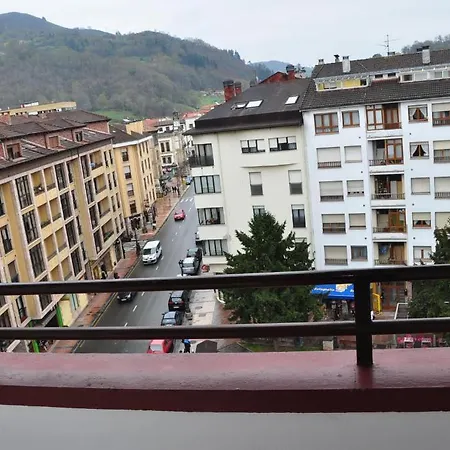 Reconquista בית הארחה 3*