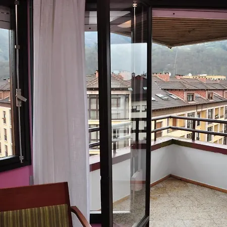 Reconquista 3* Onís