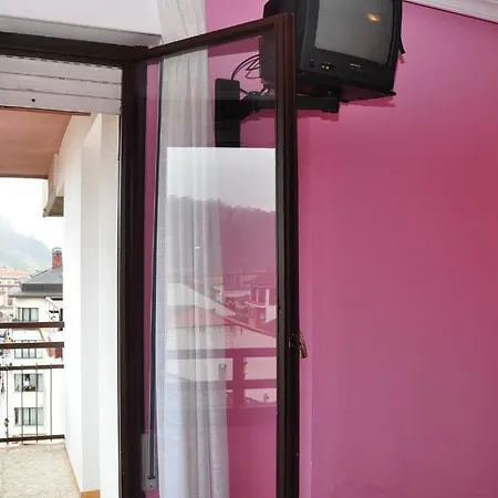 Reconquista בית הארחה 3*