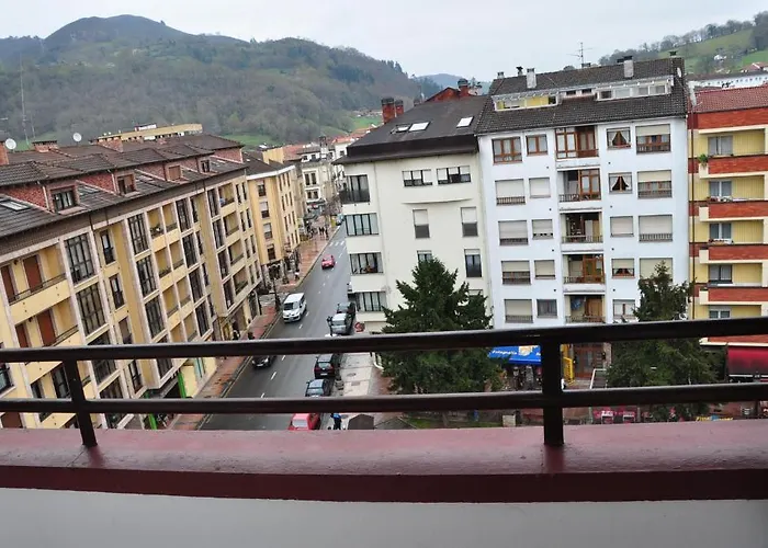 Reconquista Pensión 3*