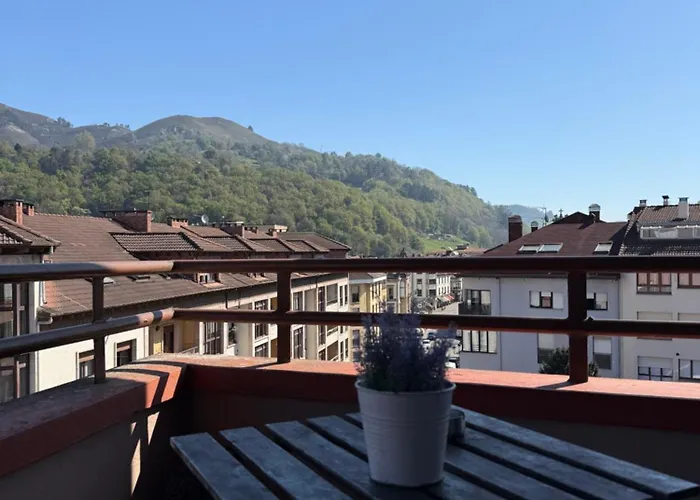 Reconquista Pensión 3*