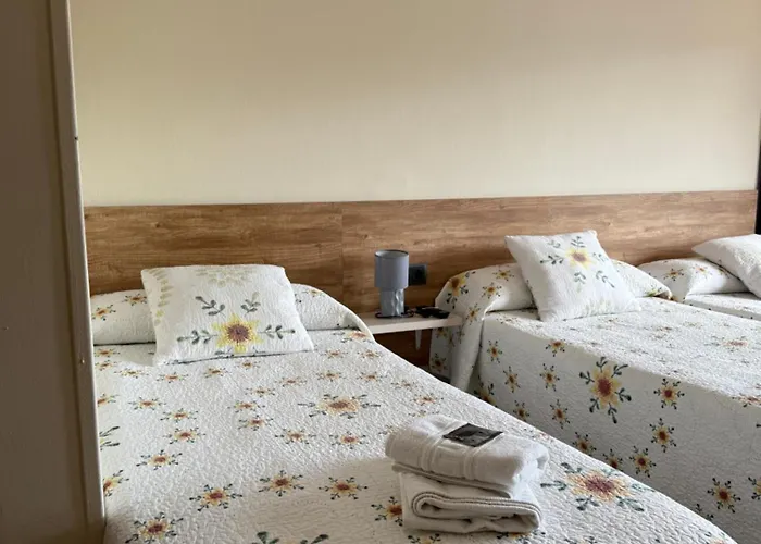 Reconquista Pensión 3*